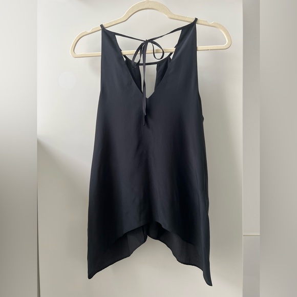 Silk like halter top from BCBG in good condition - Picture 3 of 3